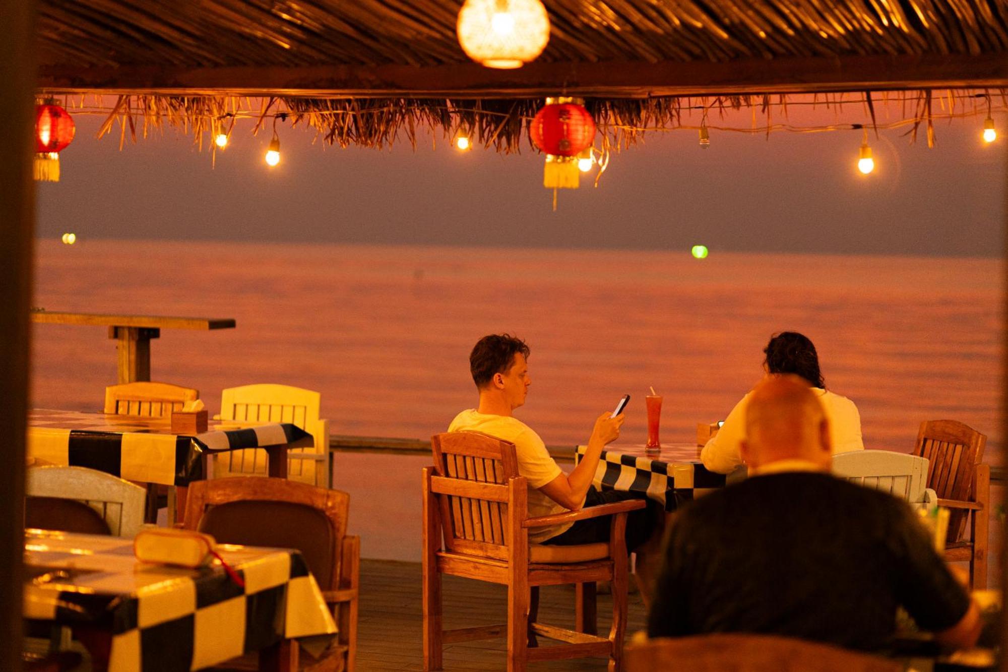 Lipa Lodge Beach Resort Lipa Noi Exterior foto