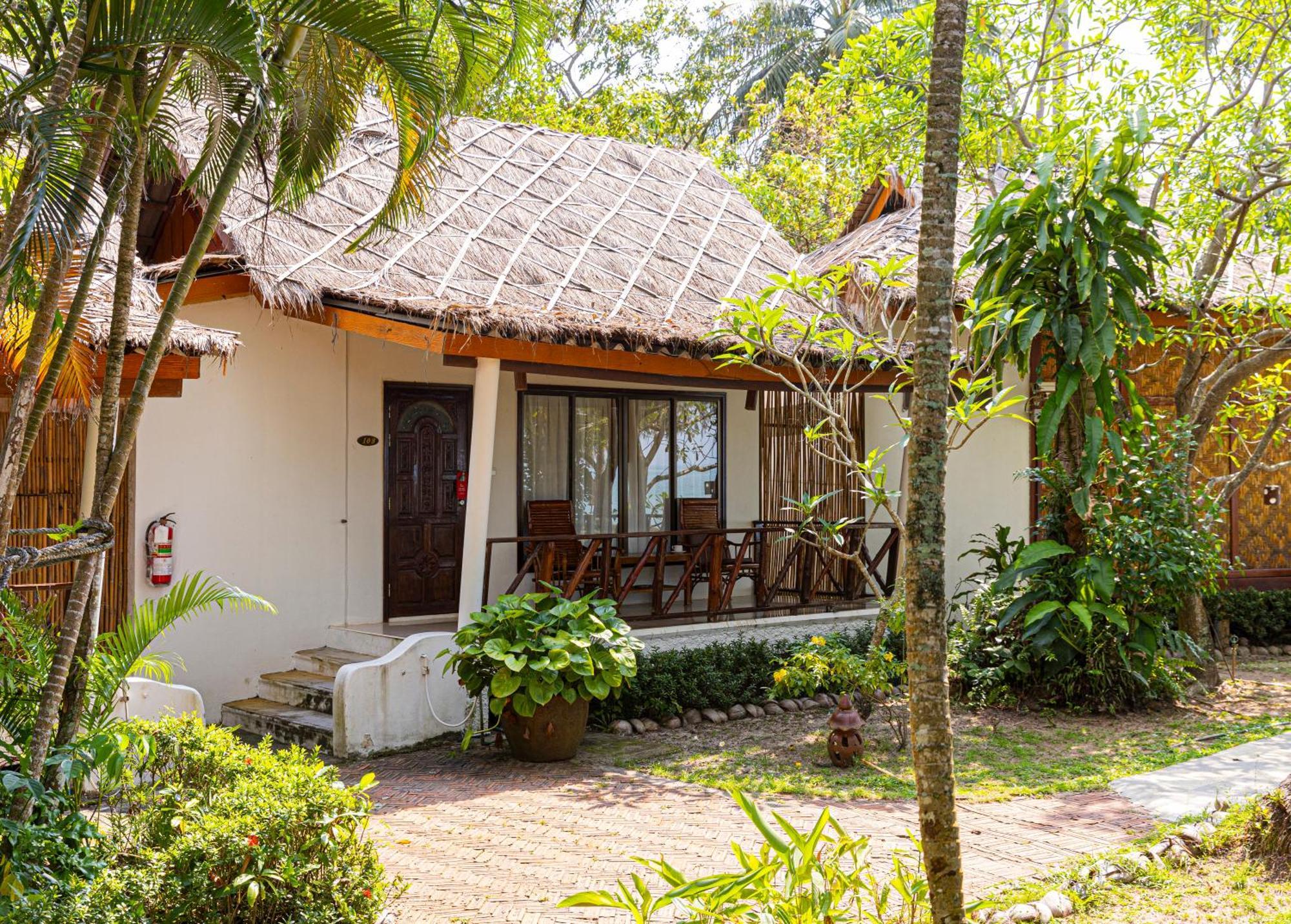 Lipa Lodge Beach Resort Lipa Noi Exterior foto