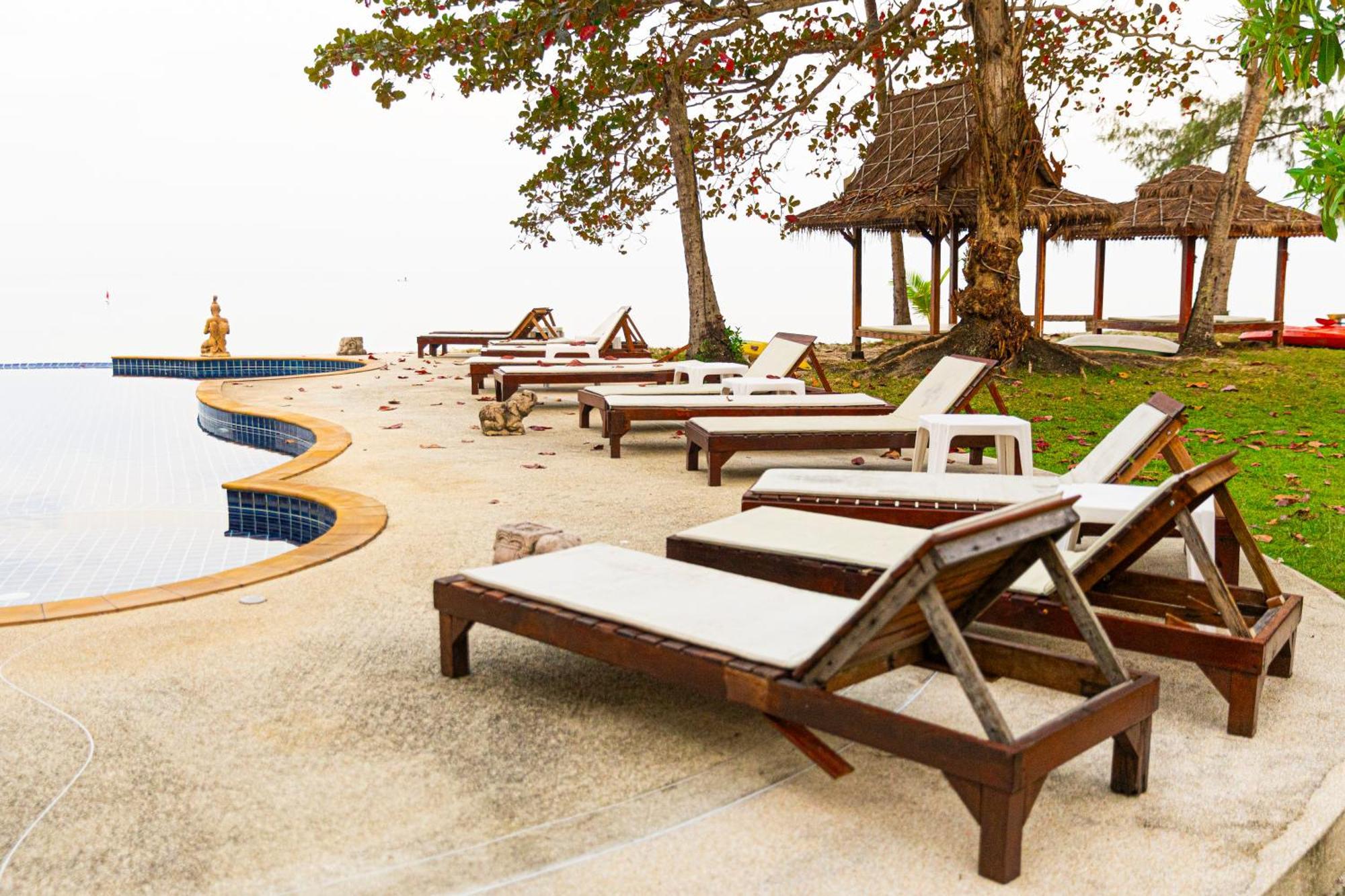 Lipa Lodge Beach Resort Lipa Noi Exterior foto